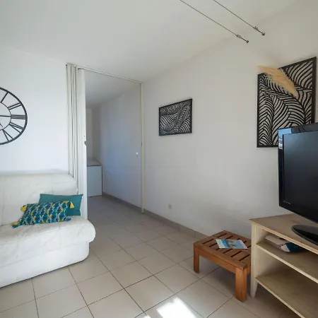 Apartment Les Maisons De L'ocean-7 By Interhome *